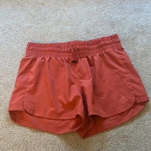 Salmon athletic shorts with tie in front